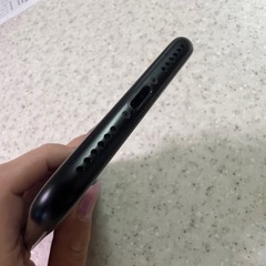 iPhone7 32GB auの画像