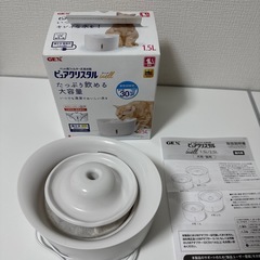 猫給水機ピュアクリスタルの画像