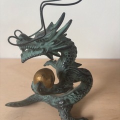 龍の置物の画像
