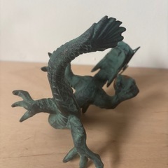龍の置物の画像