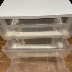 3段衣装ケースの画像