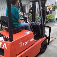 一家に1台 トヨタフォークリフト40-2FGL7 ガソリン車の画像