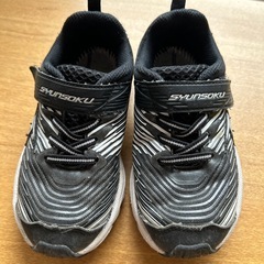 子供靴　の画像