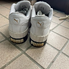 スニーカーPUMAの画像