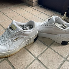スニーカーPUMAの画像