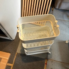 IKEA　三段ワゴン　ホワイトの画像