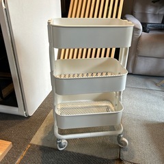 IKEA　三段ワゴン　ホワイトの画像