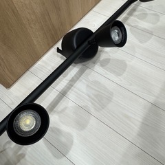 【IKEA】SKURUP スカルプ シーリングスポットライト3連   の画像