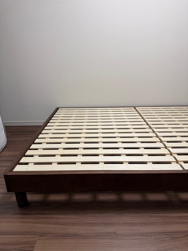 美品　ダブルベッド　