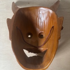 般若のお面飾り物の画像