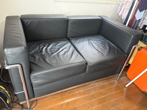 【終了】ル・コルビジェ　LC2  本革2人掛けソファー