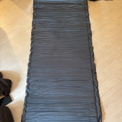 4つで1000円 ハイランダーインフレーターマットの画像