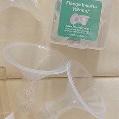 【2点セット】Medela 電動搾乳器＋Pigeon 手動さく乳器（未使用)の画像