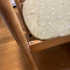 ダイニングテーブルの画像