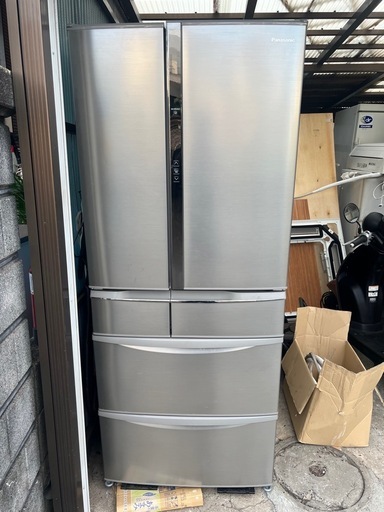 冷蔵庫NR-F618TV-S ,600リットルpanasonic 2013