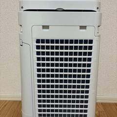 空気清浄機　SHARPの画像