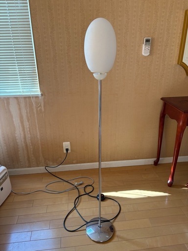 【終了】フロス　ブレラ フロアスタンドライト