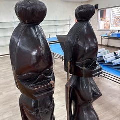 木彫  人型モニュメント  ディスプレイの画像