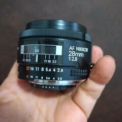 レンズは新品級　AF NIKKOR 28mm F2.8の画像