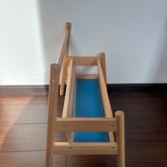 IKEA FLISAT ブックスタンド　絵本棚　の画像