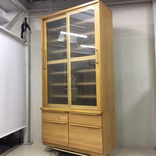  25064  2枚扉食器棚　収納たっぷり　カップボード　キッチンボード 河口家具製作所   ◆大阪市内・東大阪市他 6,000円以上