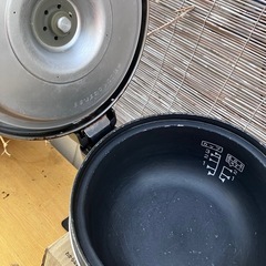 炊飯器の画像