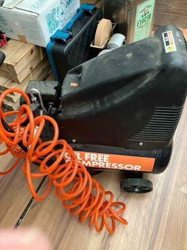 オイルフリーコンプレッサー