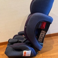 ネイビー チャイルドシート リクライニングの画像