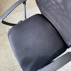 【ジモティー割引で最大15％OFF⭐️】オフィスチェア メッシュ ブラックの画像