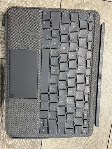 『動作確認済み・トラックパッド付き！iPad 10.2インチ対応キーボードケース』
