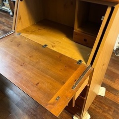 レトロテーブルの画像