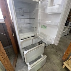 HITACHI 冷蔵庫の画像