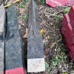 道路　土地境界杭　備品　赤黒樹脂製　中古品　5個 太の画像