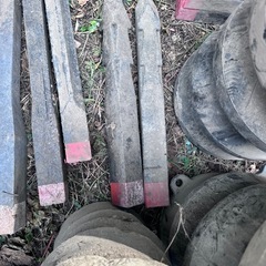 道路　土地境界杭　備品　赤黒樹脂製　中古品　5個 太の画像