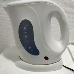 電気ポットの画像