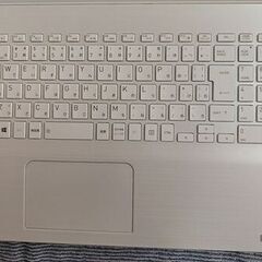 東芝 dynabook T45/AWX (メモリ/12GB・HDD/1TB)の画像