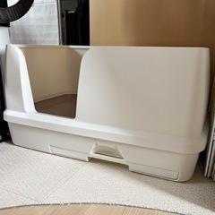 猫トイレ1200円でお譲りします。の画像