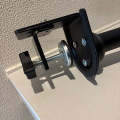 デュアルモニターアームの画像