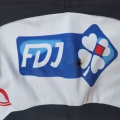 FDJのサイクルジャージ、サイズS、100%ポリエステル製、イタリア製の画像