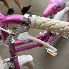女の子　16インチ　自転車　の画像