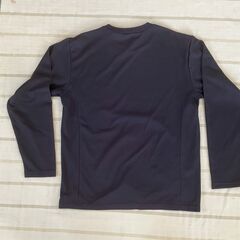 商談中　イグニオ製長袖　練習着　メンズＯ　黒色に近い紺色 の画像