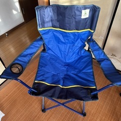折りたたみ椅子　キャンプ椅子の画像