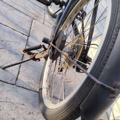 20インチ6段切り替え折りたたみ自転車の画像