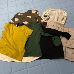 90サイズ　薄め長袖tシャツの画像