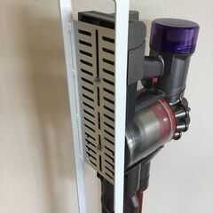 🍀【稼働美品】daison「ダイソン」コードレス掃除機　V8 セット 管理No12の画像