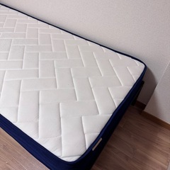 【ノーブランド】マットレス（フレームなし／車で引取限定）の画像