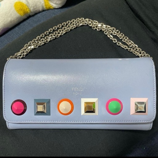 FENDIのショルダーウォレット