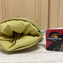 新品未使用 ジュラシック・ワールド／復活の大地 恐竜の手グローブぬいぐるみ  クレーンゲーム獲得品❁¨̮の画像