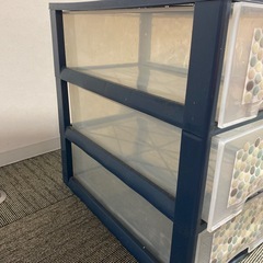 衣装ケースの画像