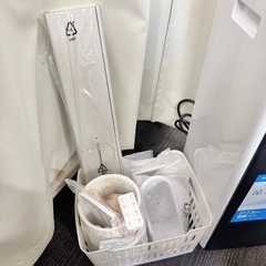 ✨2025年製美品✨定価約5万円！【ポータブルエアコン】工事不要！ 除湿 冷風 送風 リモコン付き 6畳～9畳用 オートルバー付ポータブルエアコン QS518 除湿機 冷風機 扇風機 朝霞市 リサイクルショップ ケイラック朝霞田島店 志木市 和光市 GM420の画像